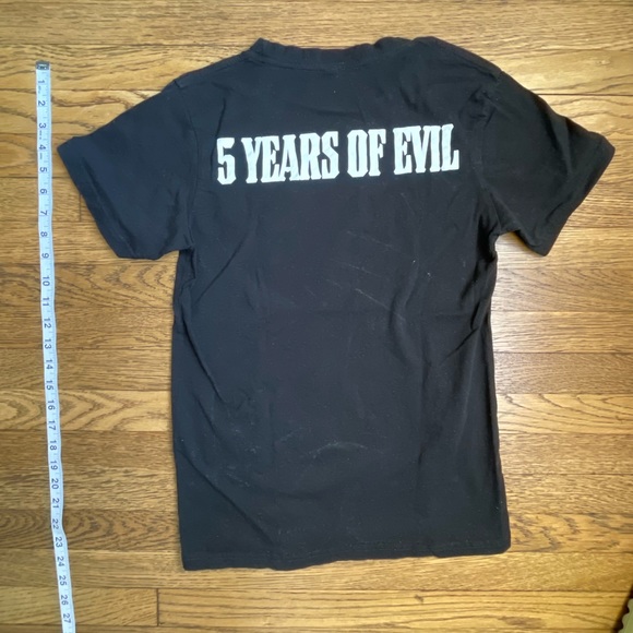 Black half evil 5 year anniversary T-shirt - Picture 2 of 3